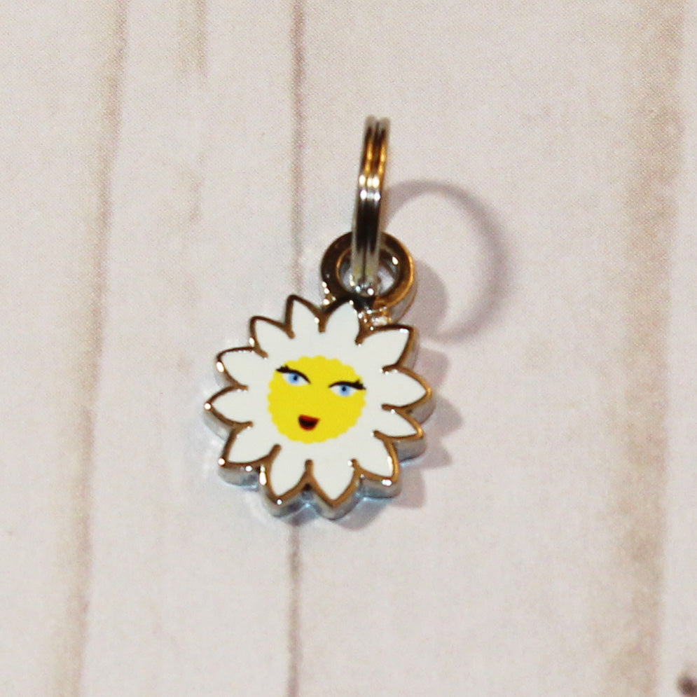 Daisy Charm