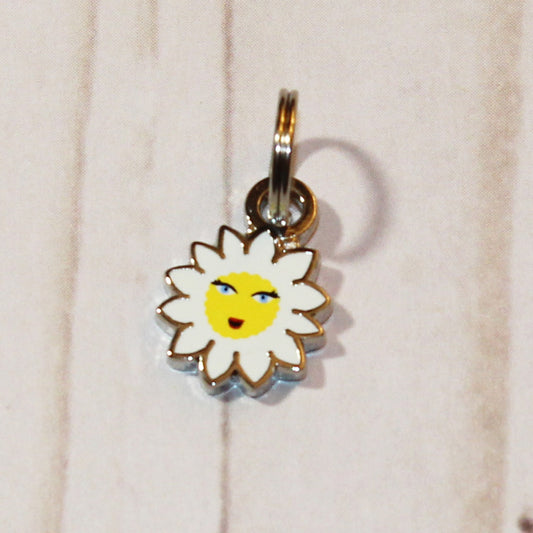 Daisy Charm