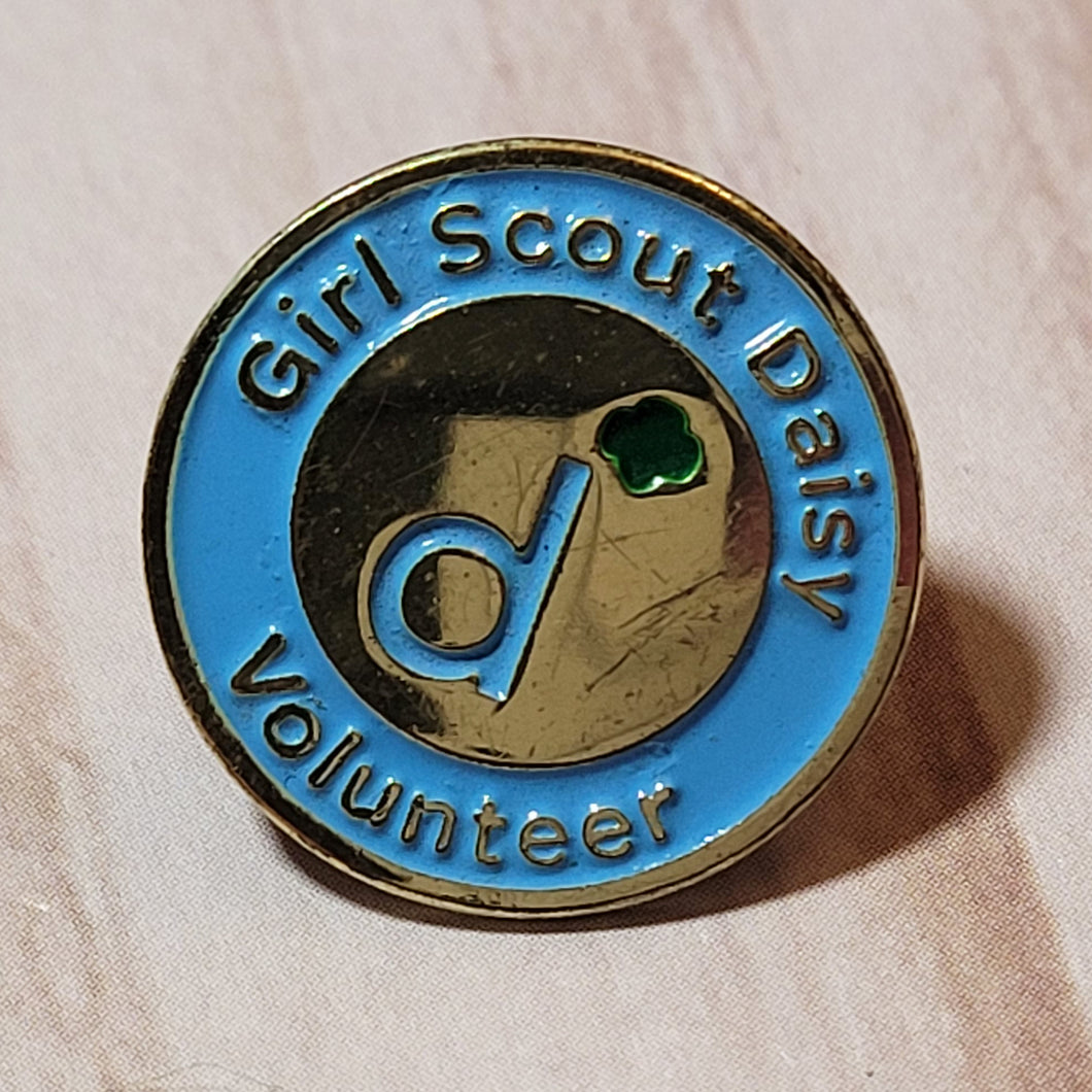 Daisy Volunteer Pin